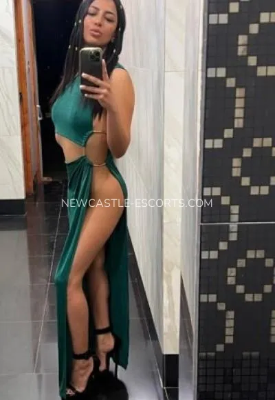 Newcastle escorts Gracie — 2