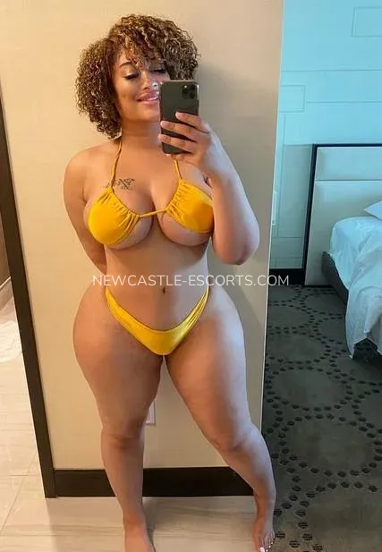 Newcastle escorts Malin — 4