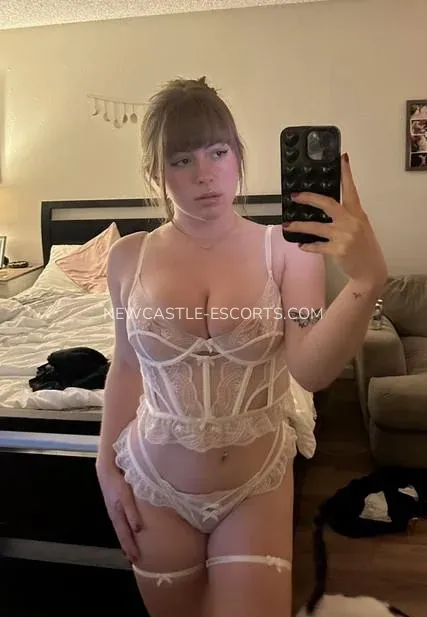 Newcastle escorts Constanza — 4