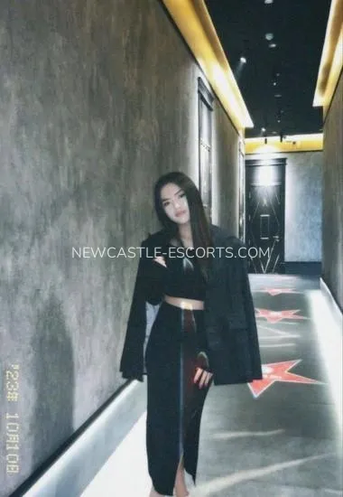 Newcastle escorts Abril — 2