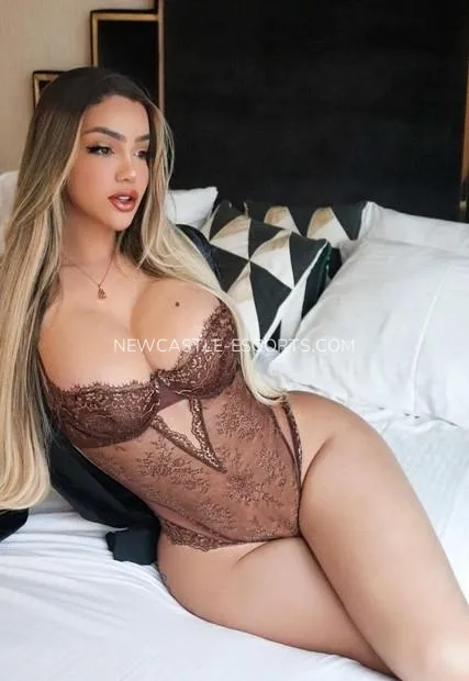 Newcastle escorts Paris — 2