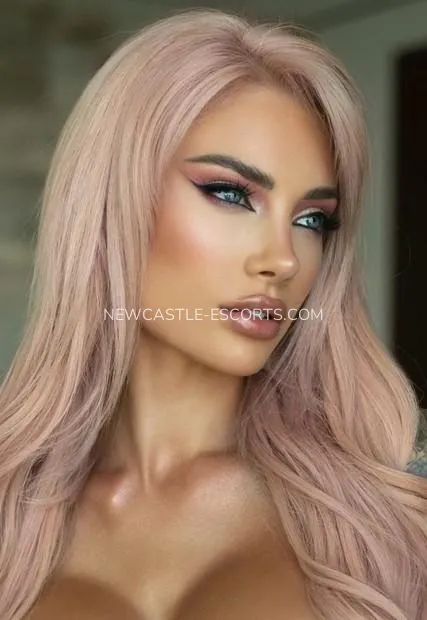 Newcastle escorts Cheyenne — 2
