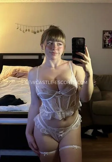 Newcastle escorts Constanza — 2