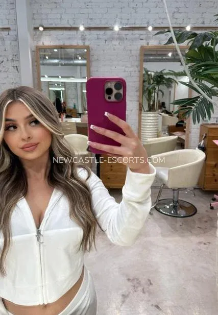 Newcastle escorts Elisabeth — 9