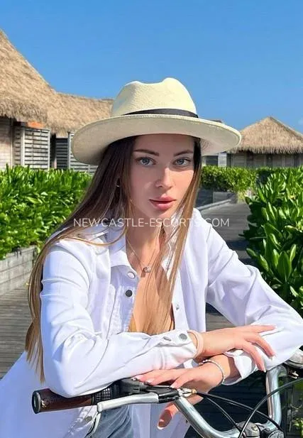 Newcastle escorts Sadie — 4