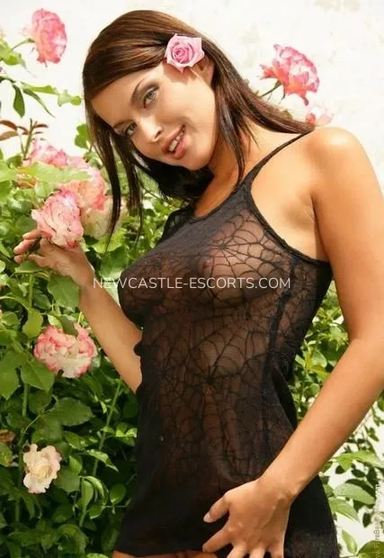 Escort djevojka Karla - Newcastle