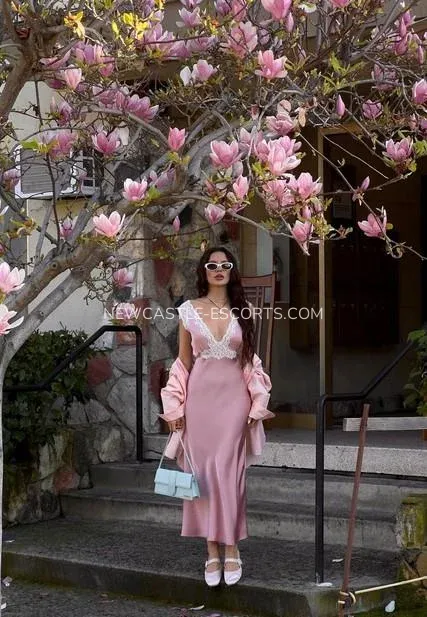 Newcastle escorts Lauren — 1