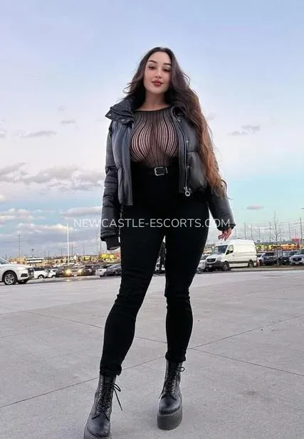 Newcastle escorts Cadence — 4