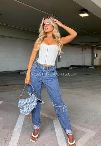 Newcastle escorts Rebecca — 3