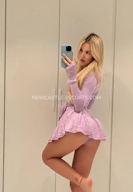 Newcastle escorts Rut — 3