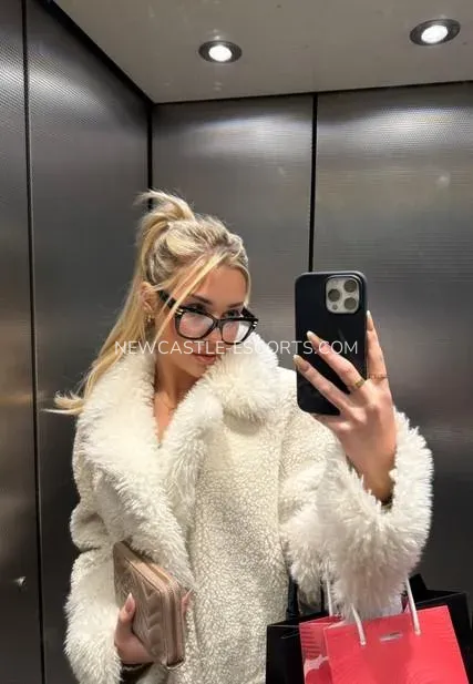 Newcastle escorts Rut — 9