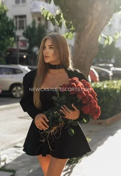 Newcastle escorts Savannah — 3