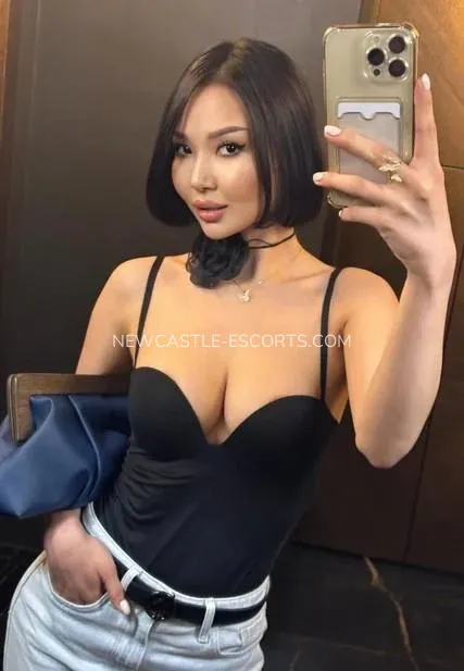 Newcastle escorts Maggie — 4