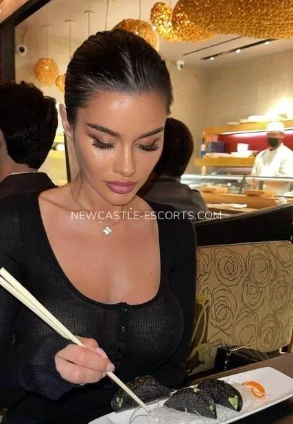 Newcastle escorts Lindsay — 3