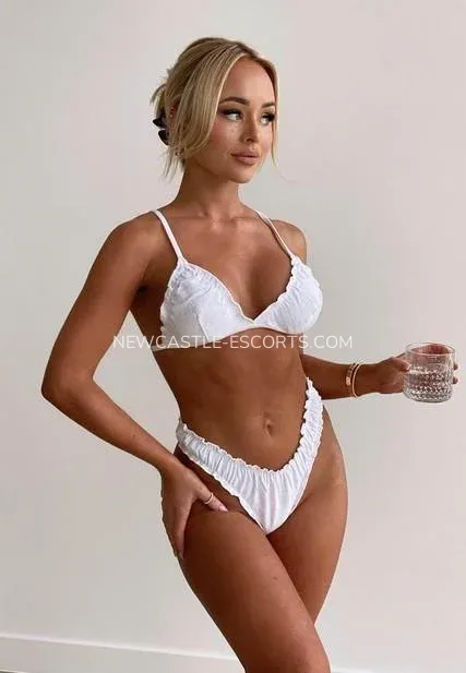Newcastle escorts Clorinda — 4