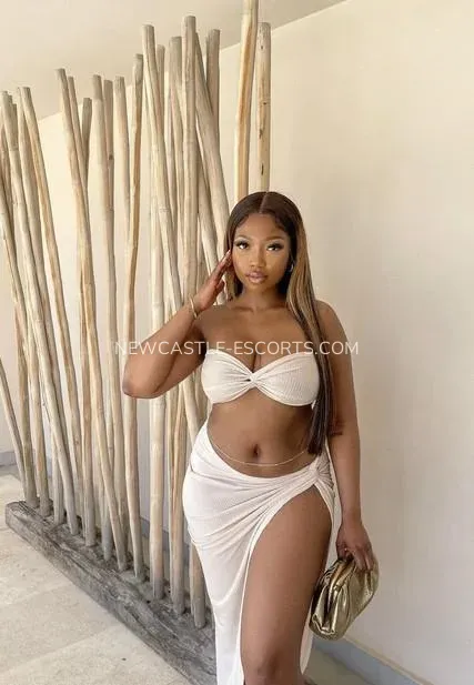 Newcastle escorts Alondra — 5