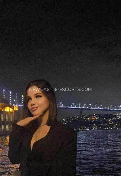 Newcastle escorts Savannah — 3