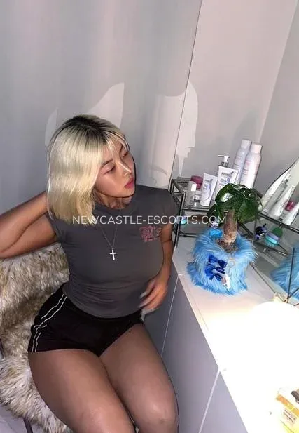 Newcastle escorts Justina — 3