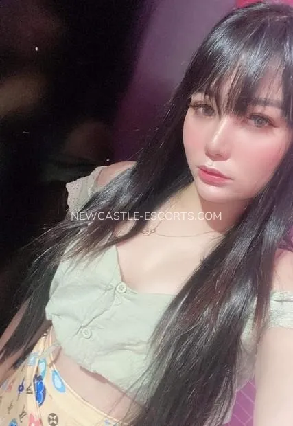 Newcastle escorts Chelsea — 2