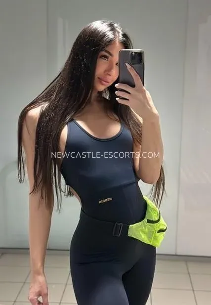 Newcastle escorts Therese — 5