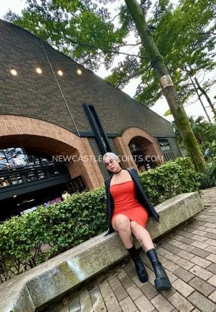 Newcastle escorts Yvonne — 8