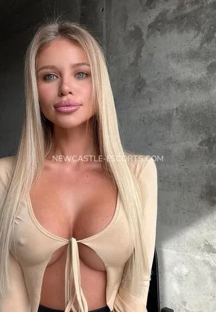 Newcastle escorts Märta — 3