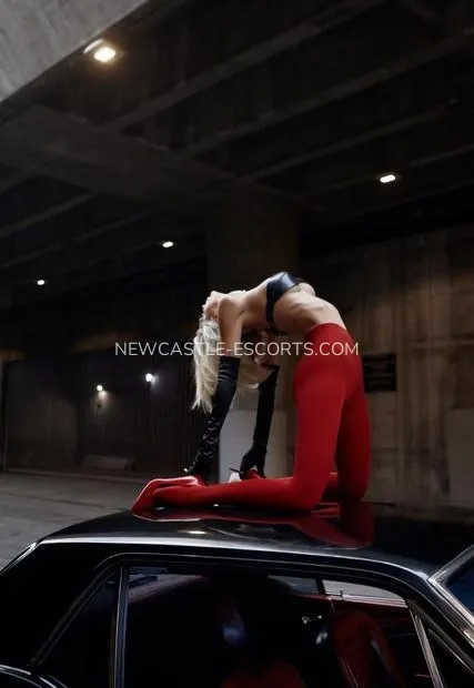 Newcastle escorts Fabricia — 2