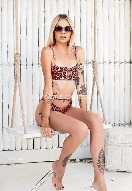 Newcastle escorts Aniyah — 4