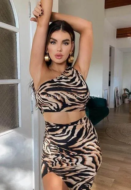 Newcastle escorts Elsa — 3