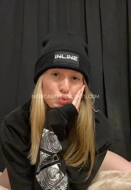 Newcastle escorts Amber — 3