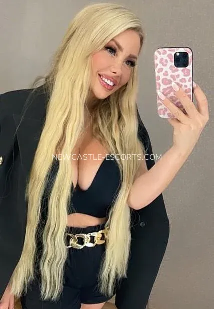 Newcastle escorts Octavia — 4