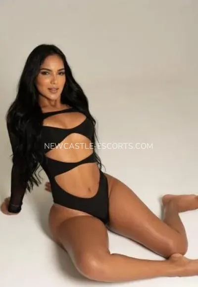 Newcastle escorts Elise — 4