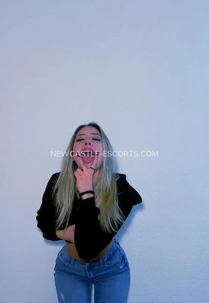 Newcastle escorts Charlotte — 2