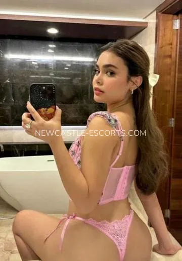 Newcastle escorts Layla — 3