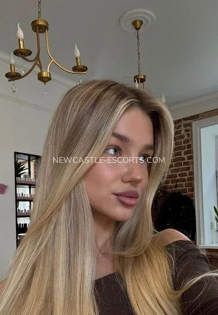 Newcastle escorts Clara — 3