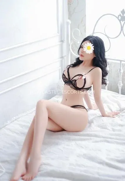 Newcastle escorts Aaliyah — 3