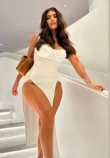 Newcastle escorts Samantha — 1
