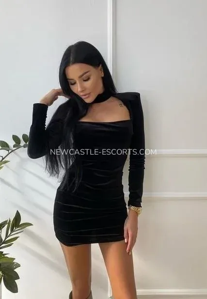 Newcastle escorts Aniyah — 5