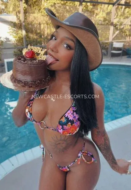 Newcastle escorts Alma — 5