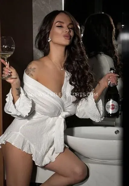 Newcastle escorts Amber — 4