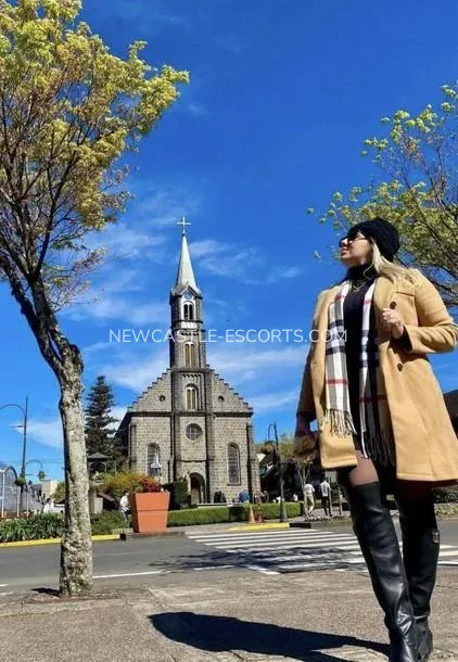 Newcastle escorts Leah — 3