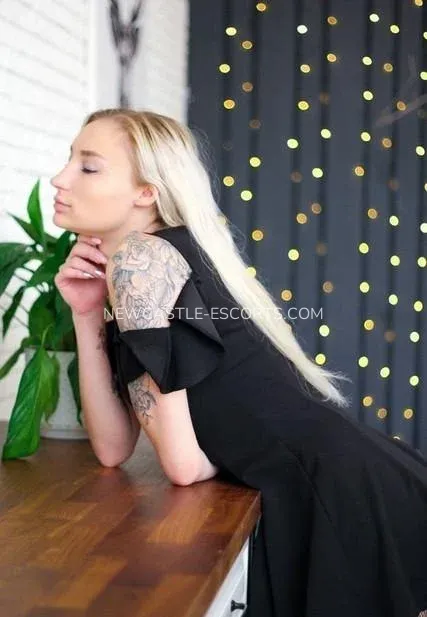 Newcastle escorts Vivian — 4
