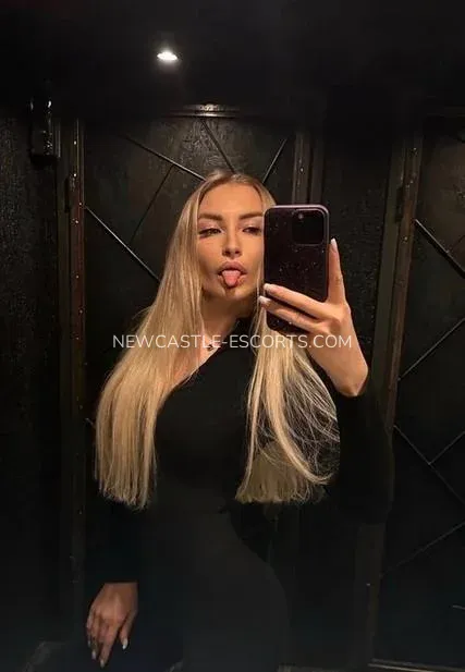 Newcastle escorts Alondra — 10