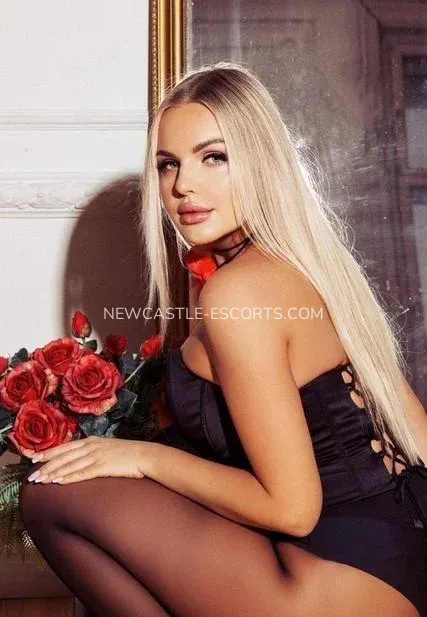Newcastle escorts Kiara — 5