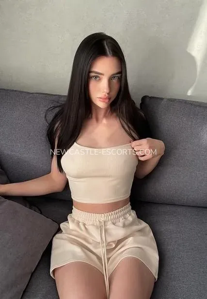 Newcastle escorts Cinta — 1
