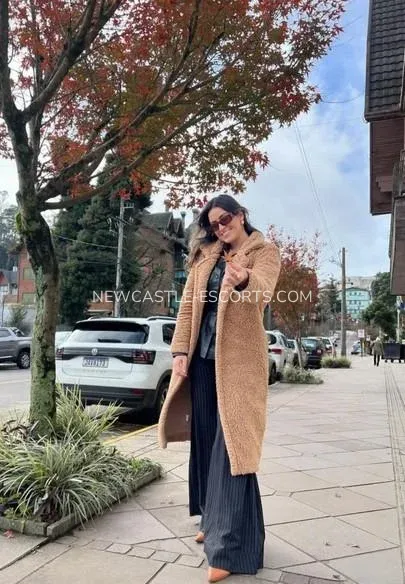 Newcastle escorts Leah — 5